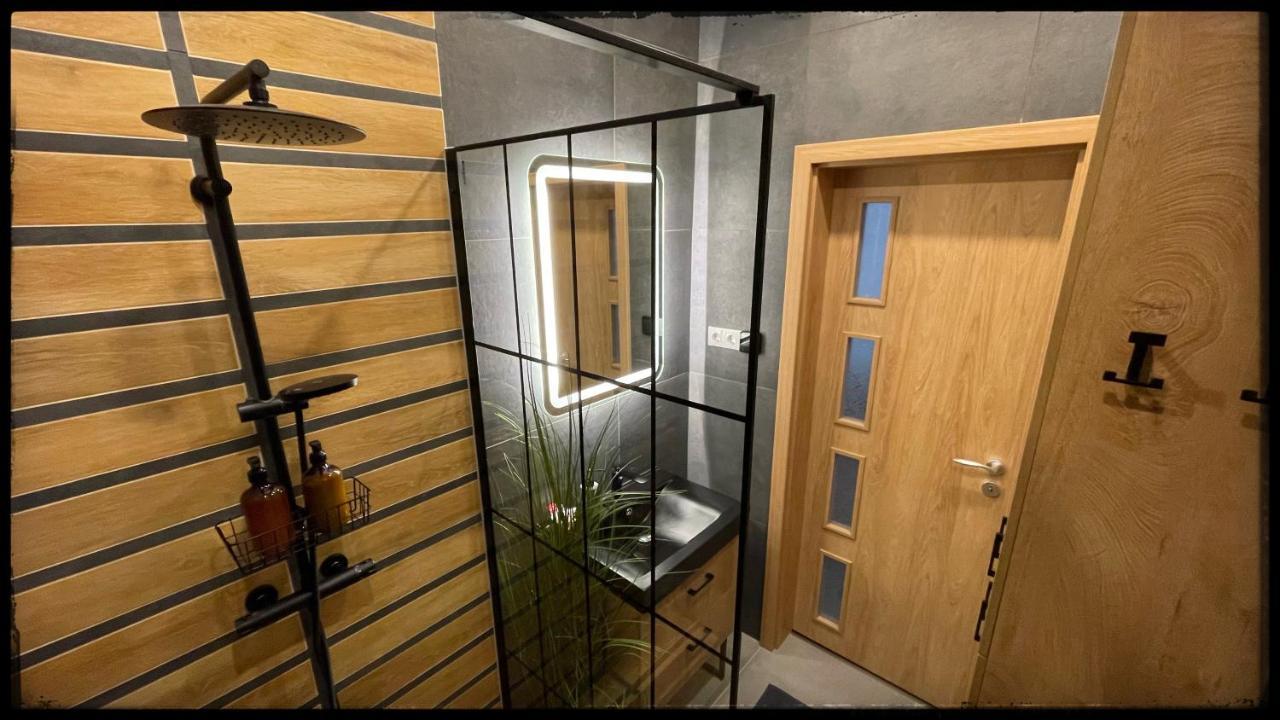 Апартаменты Good Knight Apartman Сегед Экстерьер фото